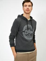 Kapüşonlu Baskılı Çizgili Sweatshirt