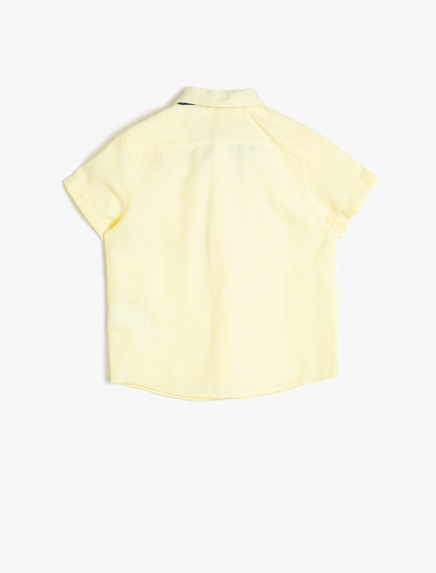  Erkek Çocuk Cepli Papyonlu Kısa Kollu Klasik Yaka Gömlek