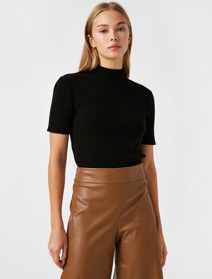  Bisiklet Yaka Kisa Kollu Triko Kazak