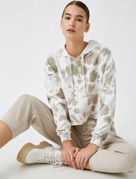 Kapüşonlu Crop Desenli Sweatshirt