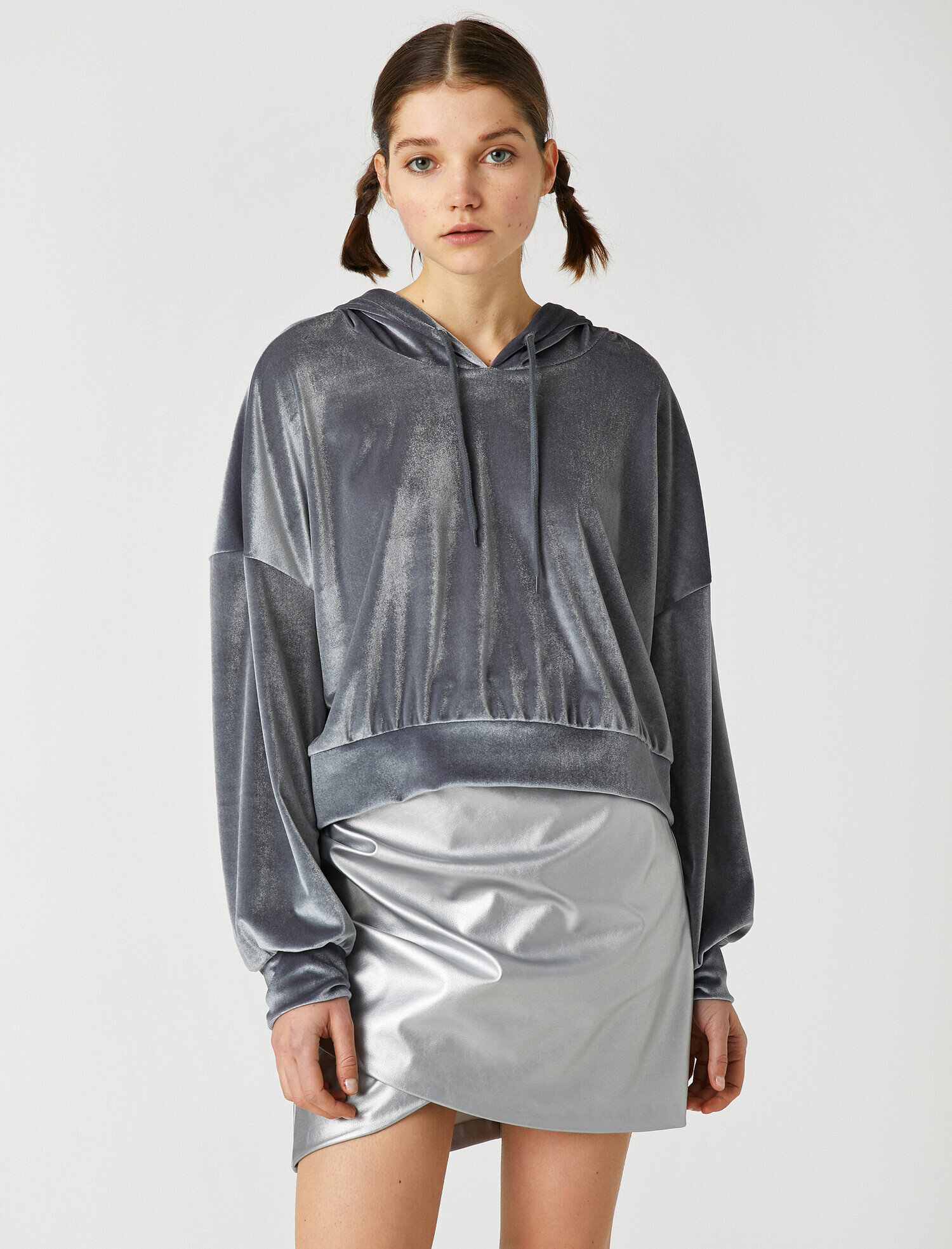   Kadife Kapüşonlu Sweatshirt