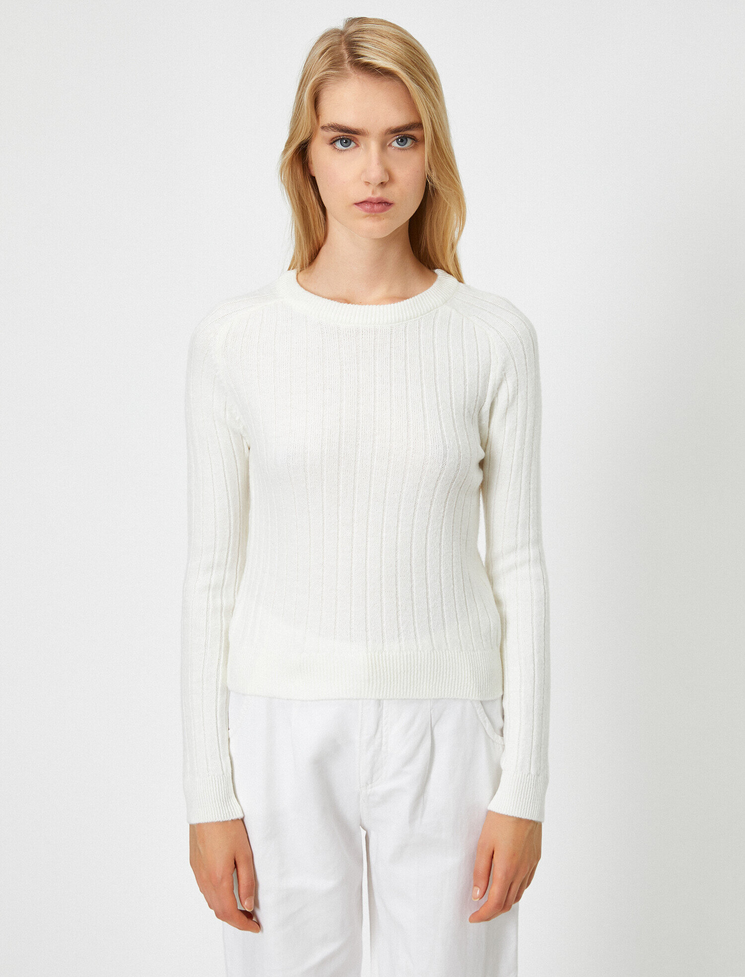   Uzun Kollu Kayik Yaka Triko kazak