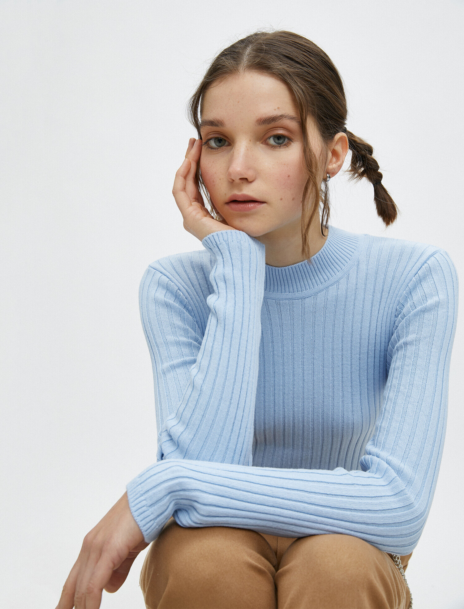   Dik Yaka Uzun Kollu Slim Triko Kazak