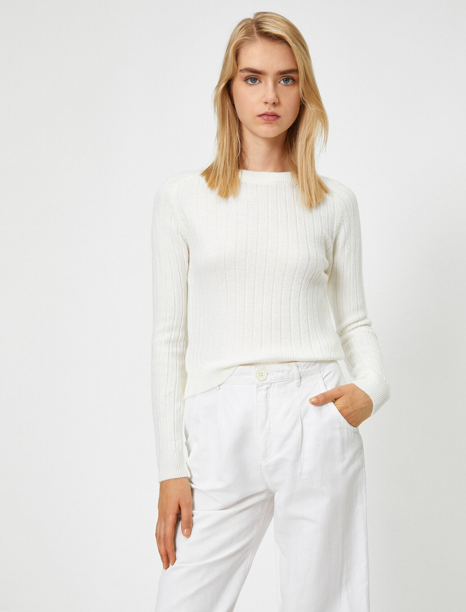   Uzun Kollu Kayik Yaka Triko kazak