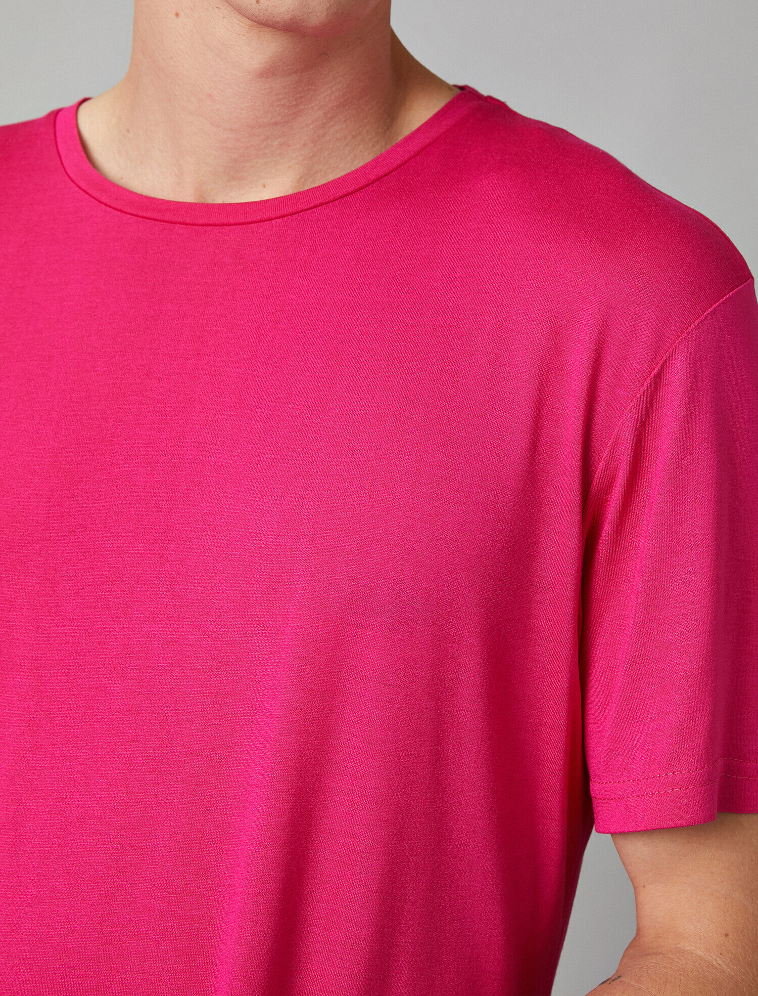   Kısa Kollu Bisiklet Yaka Basic Tişört