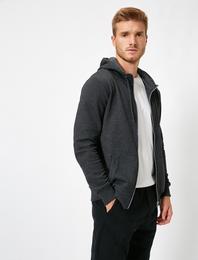 Uzun Kollu Kapüşonlu Fermuarlı Sweatshirt