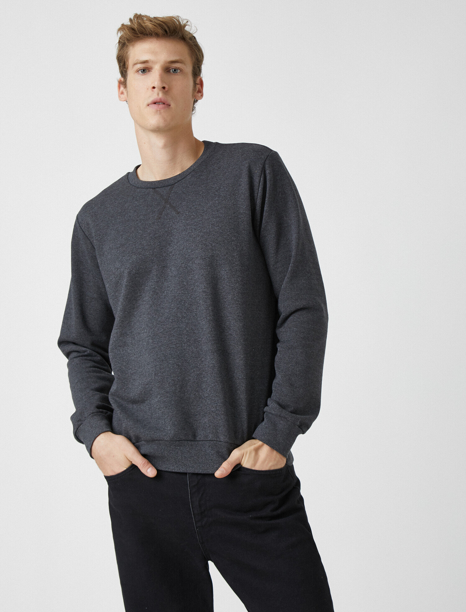   Uzun Kollu Bisiklet Yaka Sweatshirt