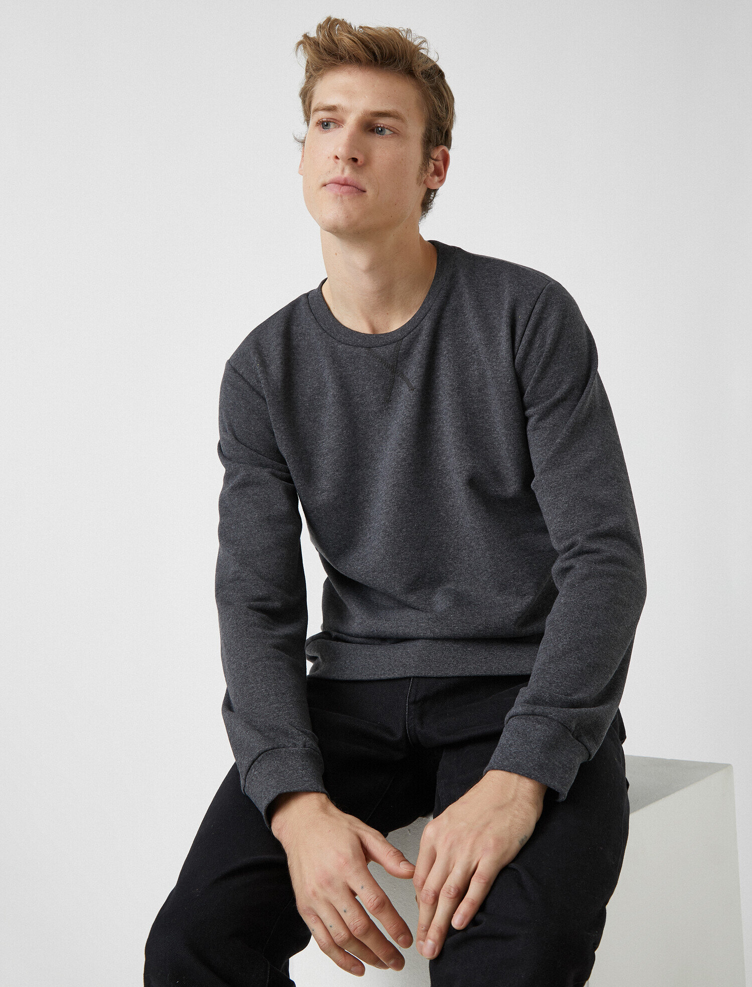   Uzun Kollu Bisiklet Yaka Sweatshirt