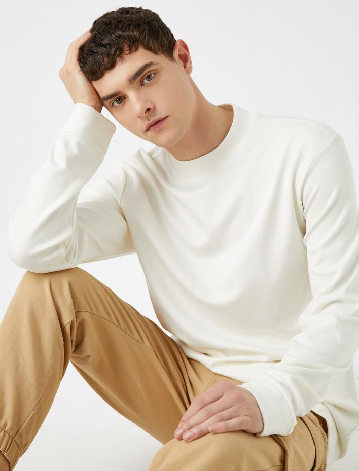  Basic Bisiklet Yaka Uzun Kollu Sweatshirt
