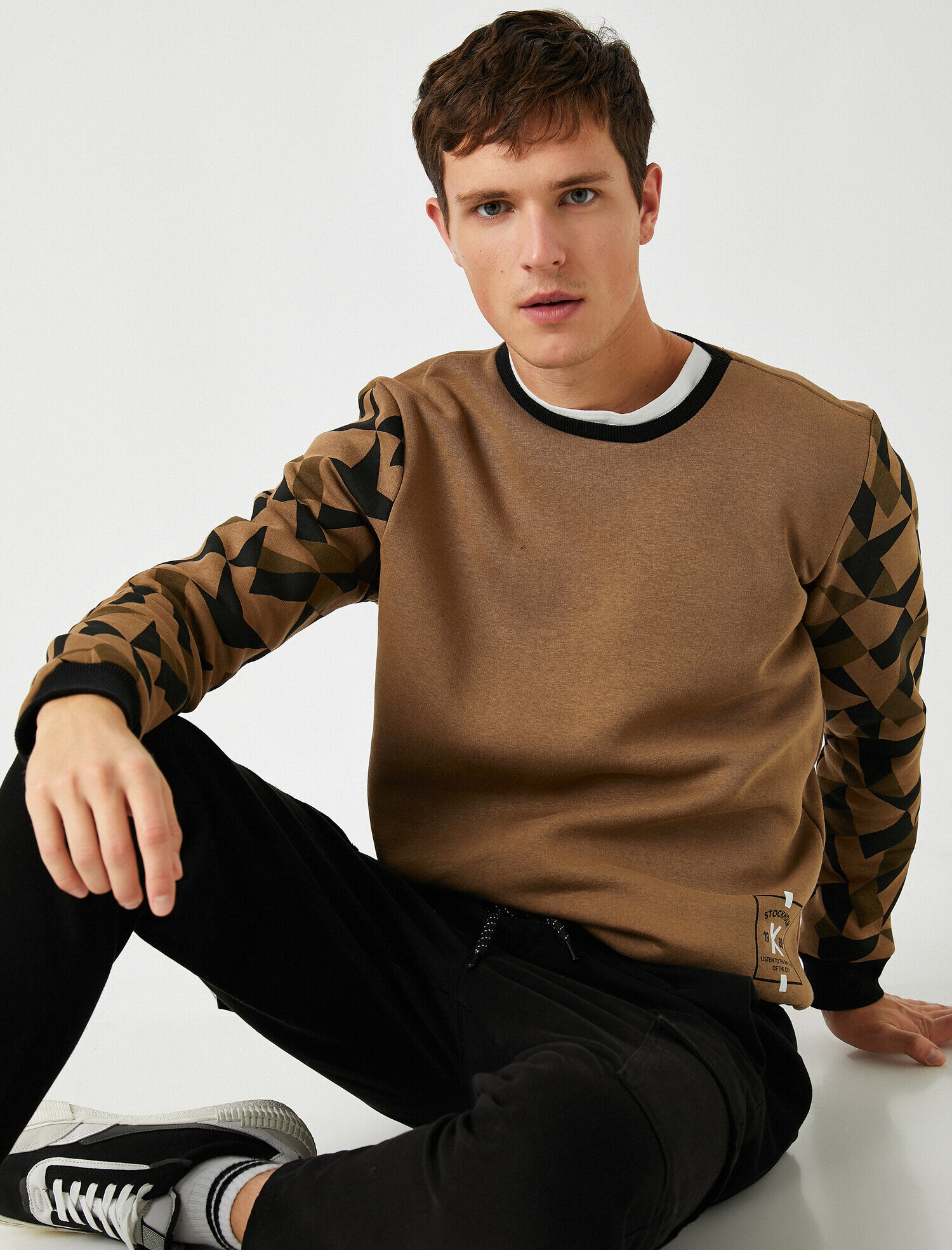   Bisiklet Yaka Baskılı Sweatshirt