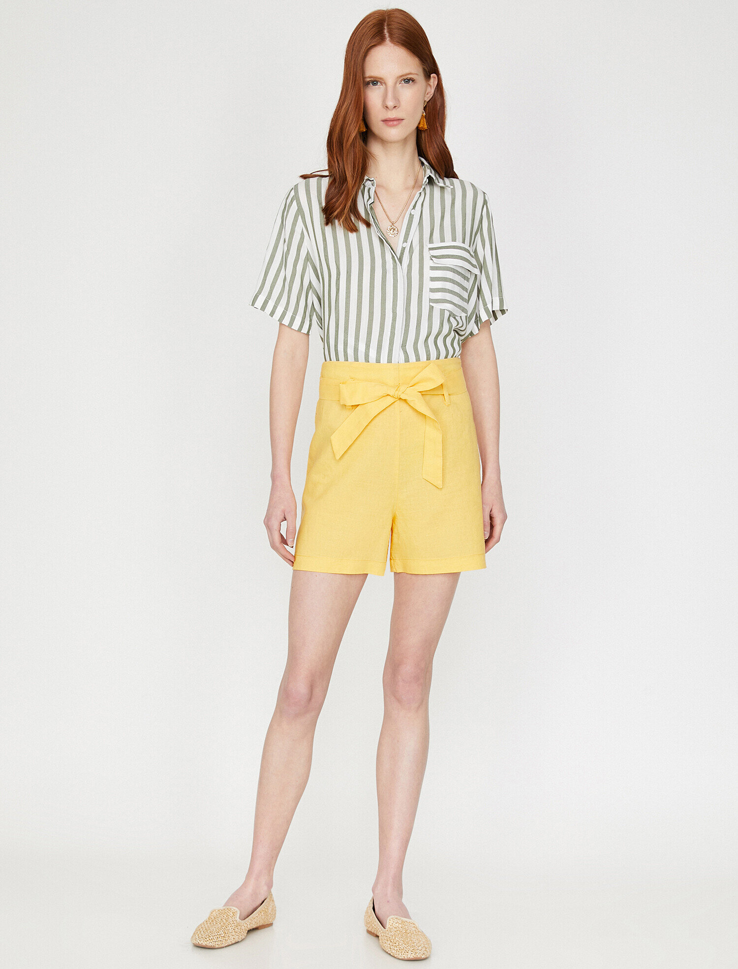   Beli Bağlamalı Şort