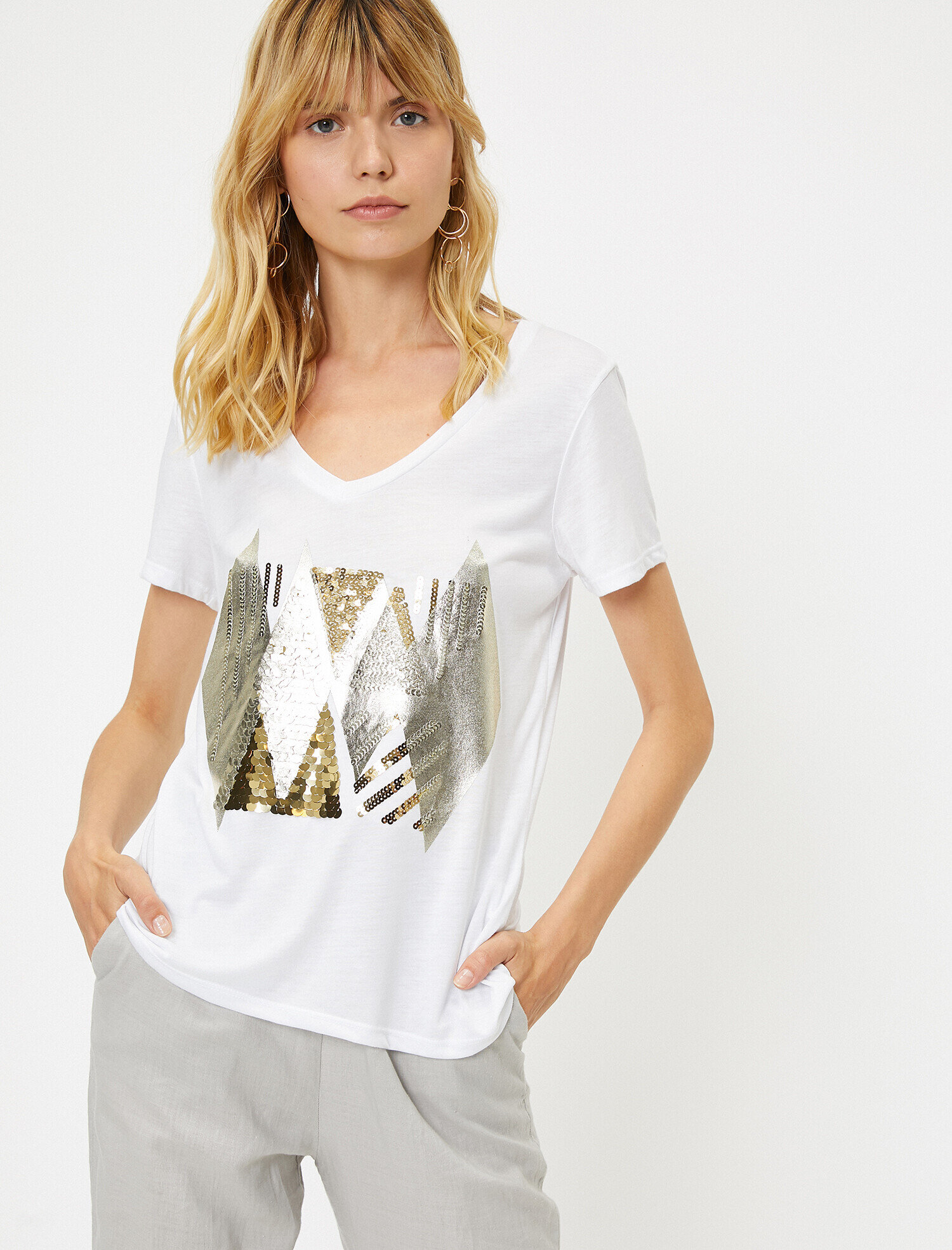   Pul Payet Detaylı Tişört