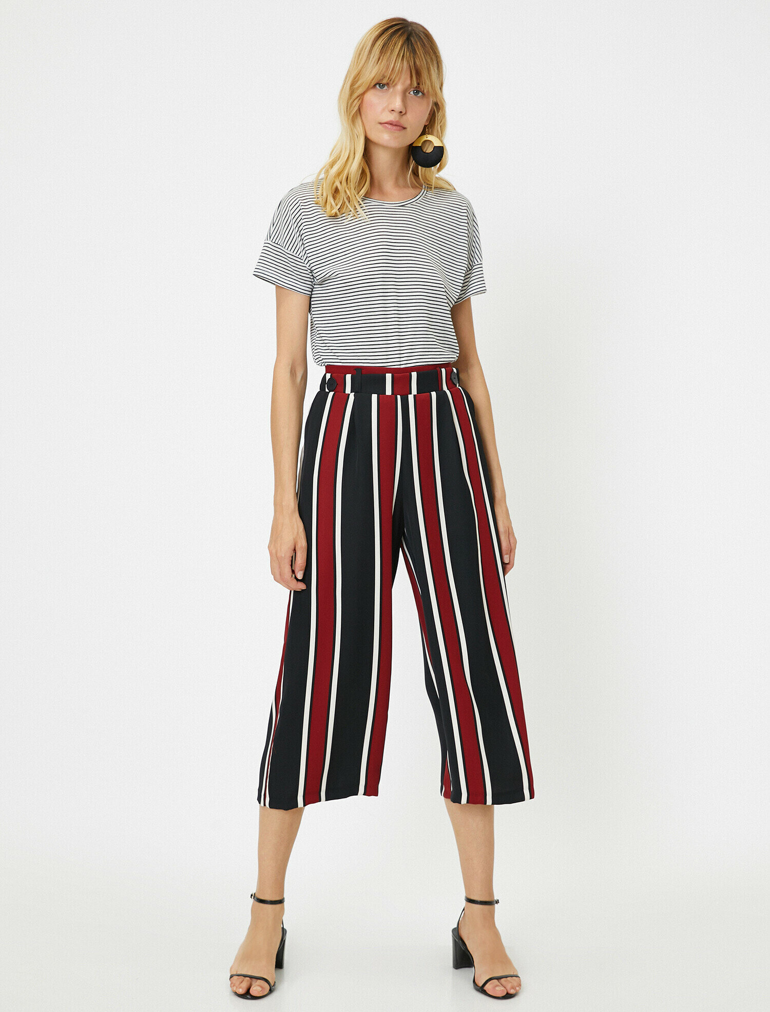   Düğme Detaylı Pantolon