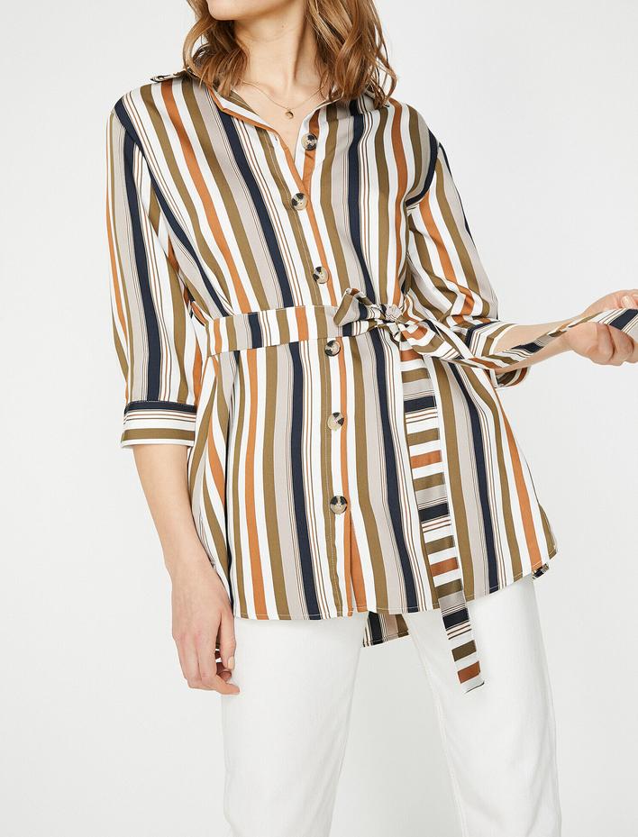  Düğme Detaylı Tunik