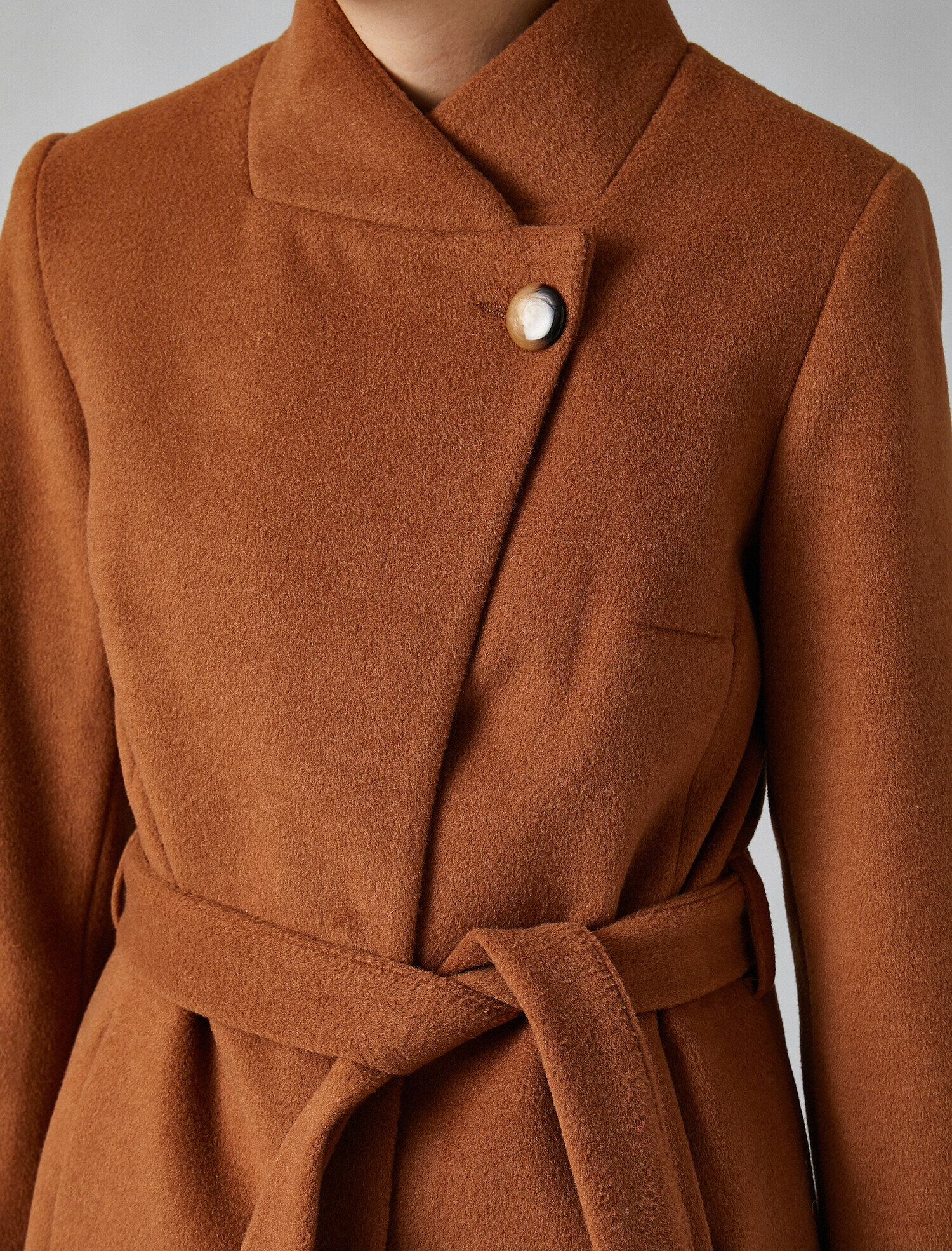   Cepli Kemerli Kaşe Kaban