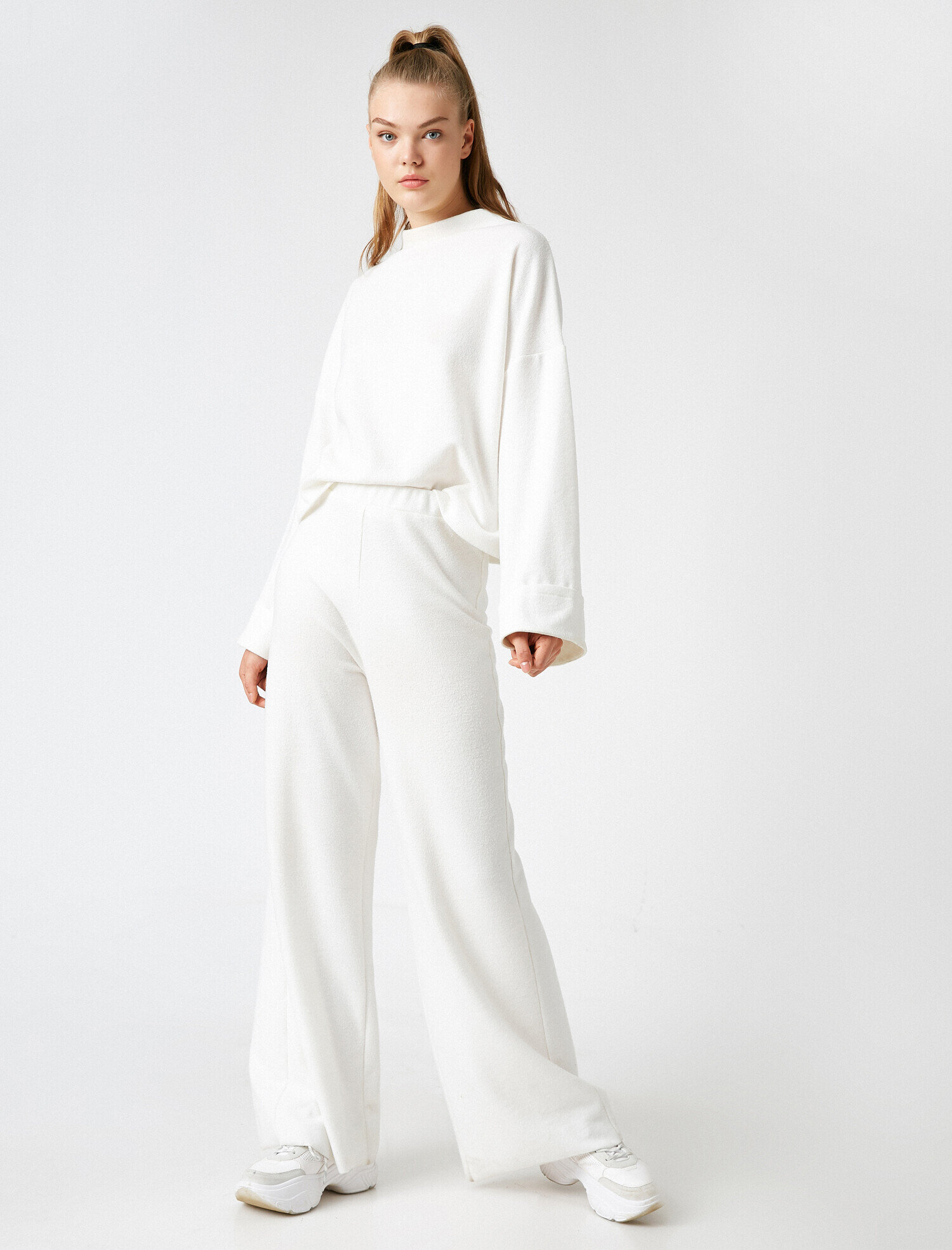   Pamuklu Geniş Paça Pantolon