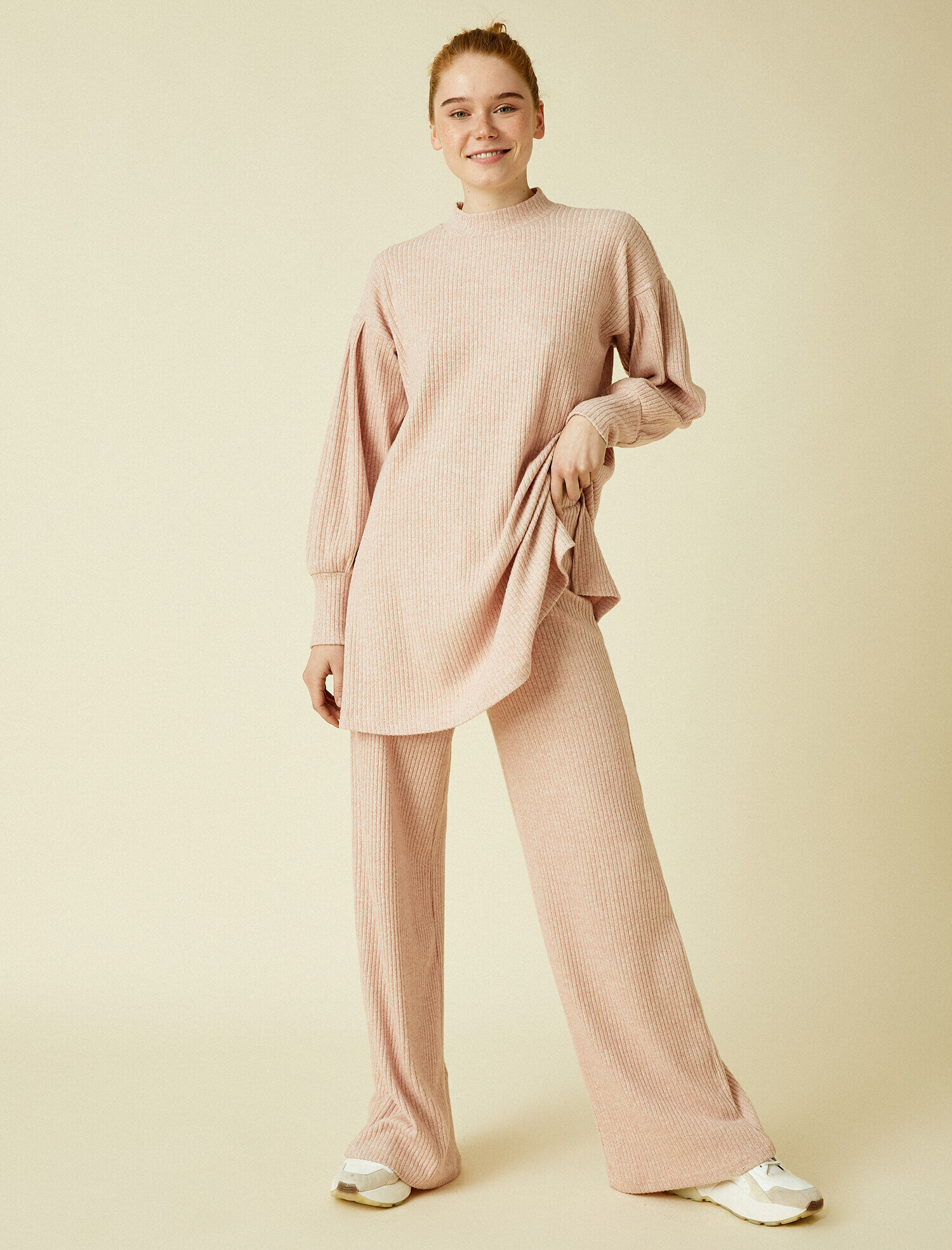 Düz Renk Geniş Paça Pantolon