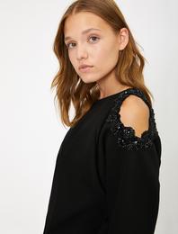 Omuz Detaylı Sweatshirt
