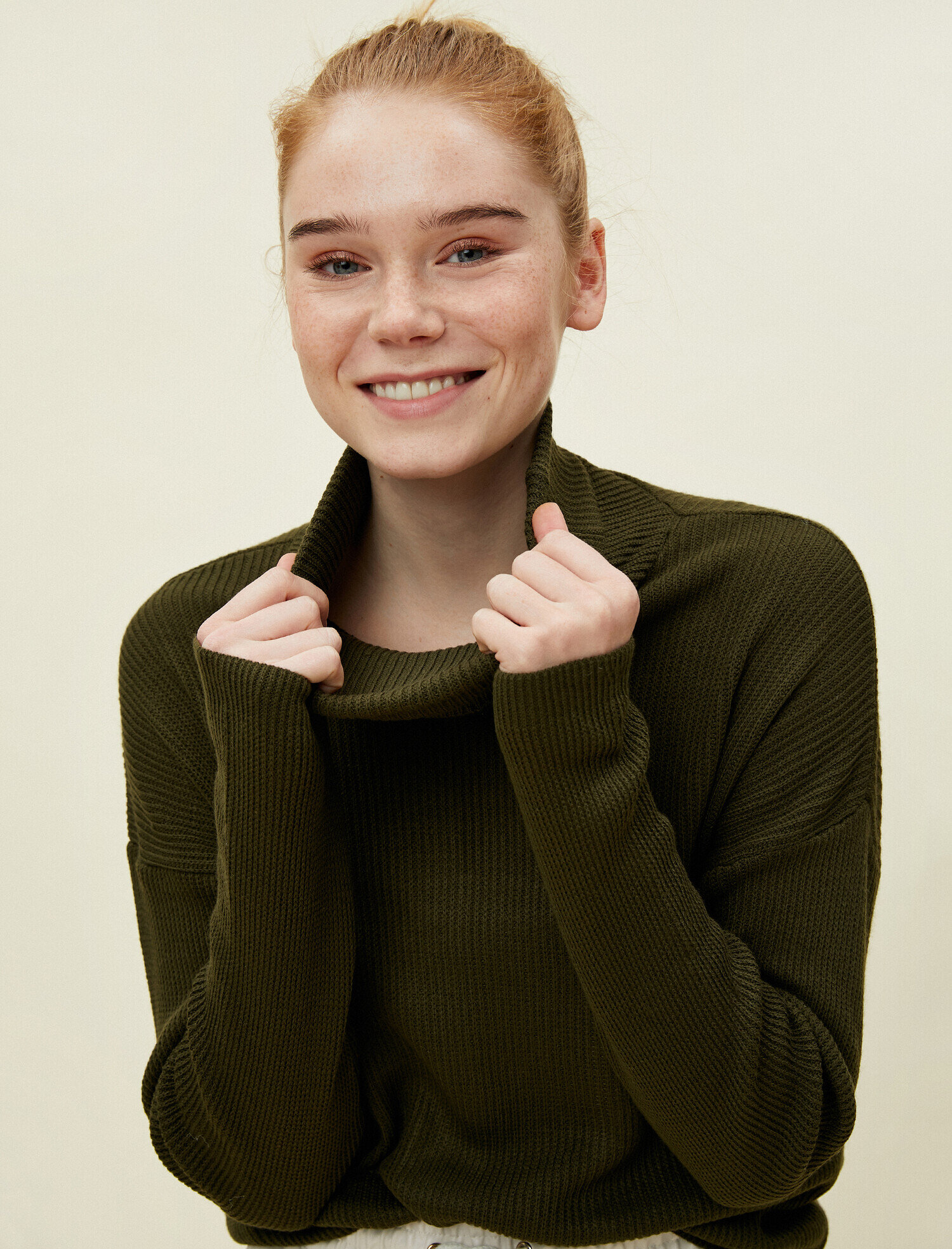   Boğazlı Triko Kazak