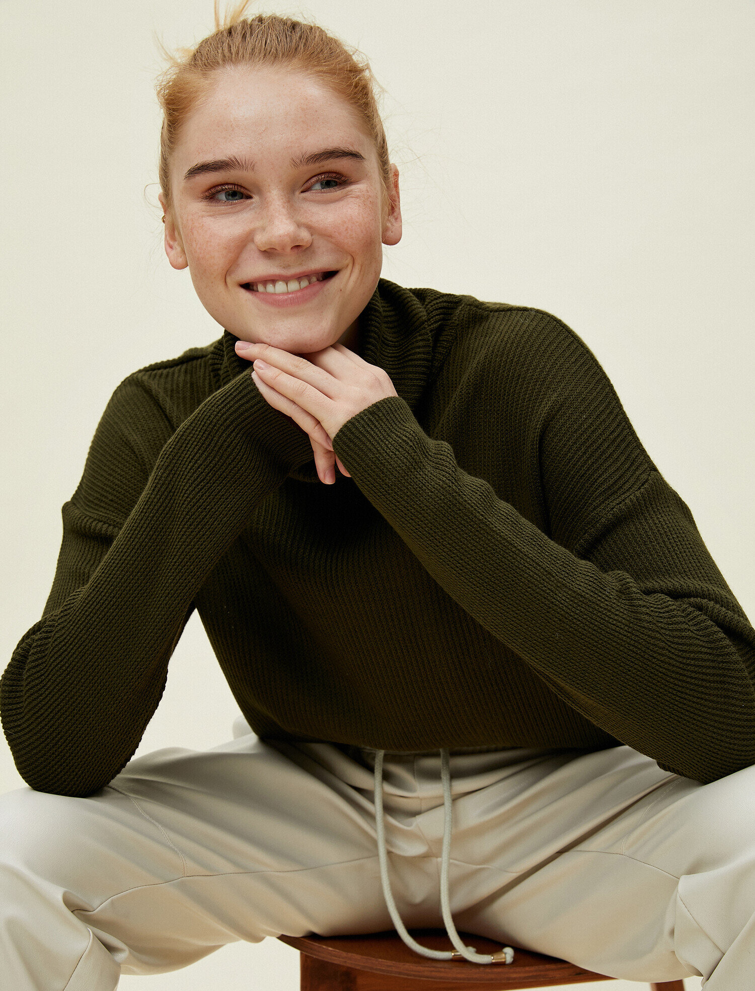   Boğazlı Triko Kazak