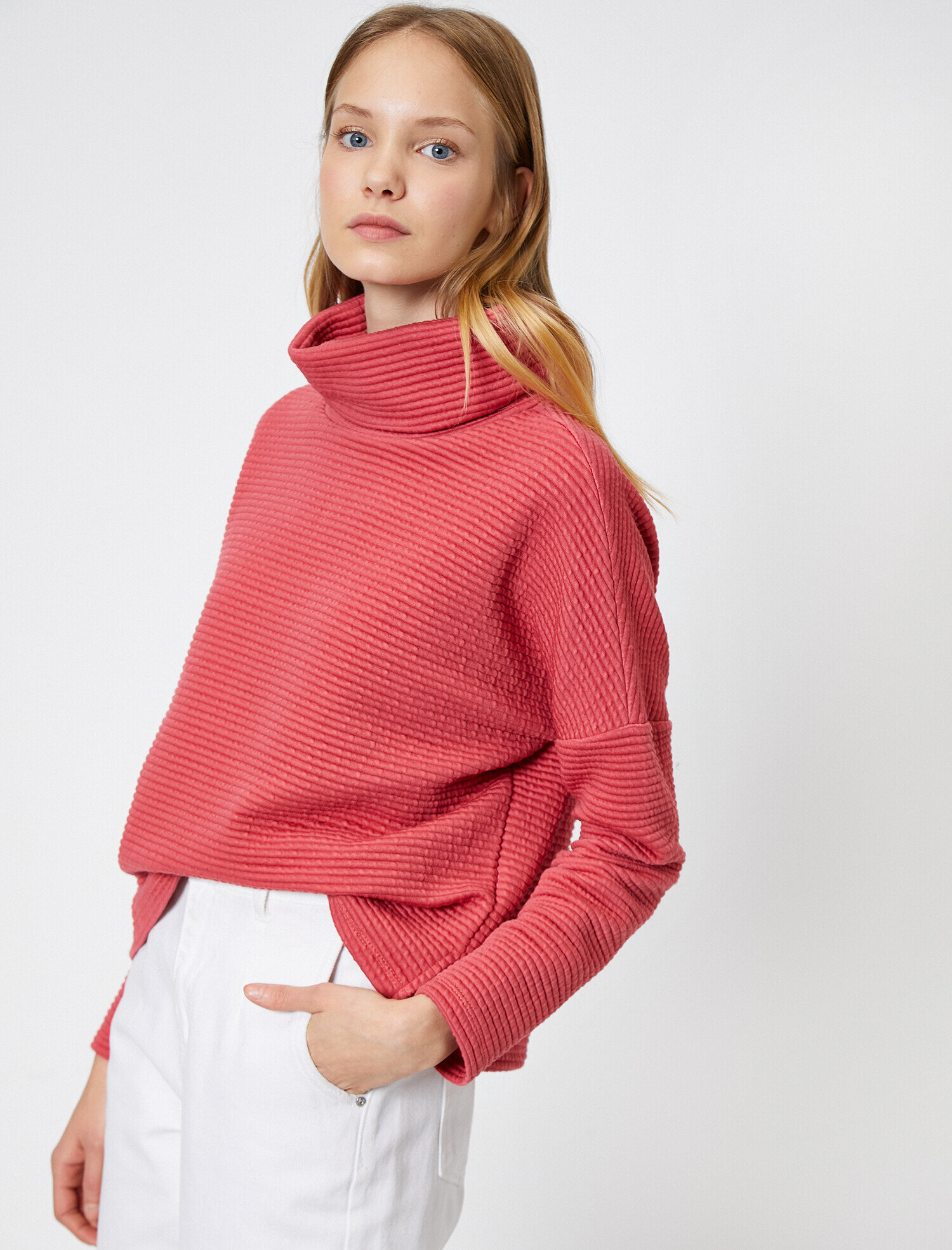   Boğazlı Sweatshirt