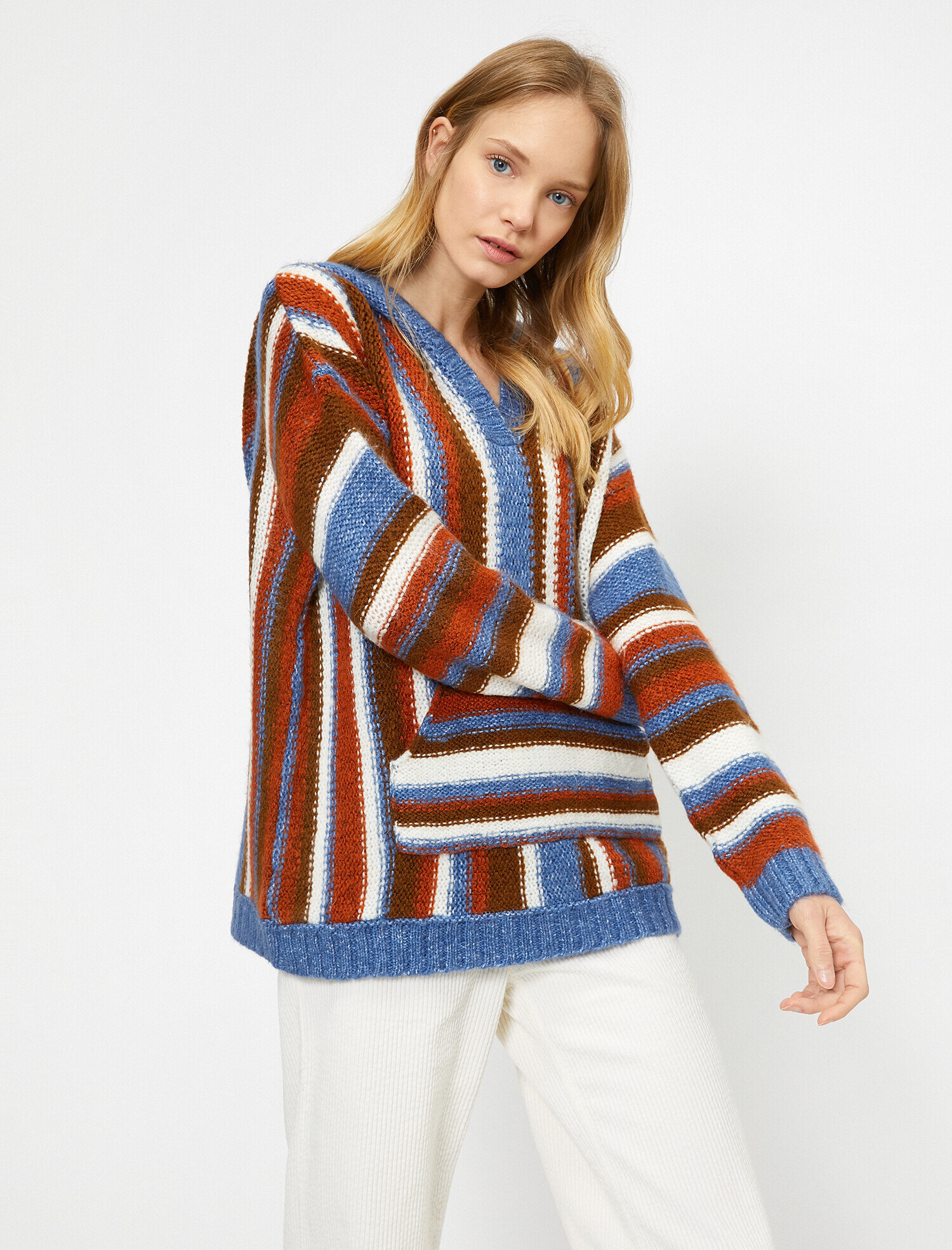   Kapüşonlu Triko Kazak