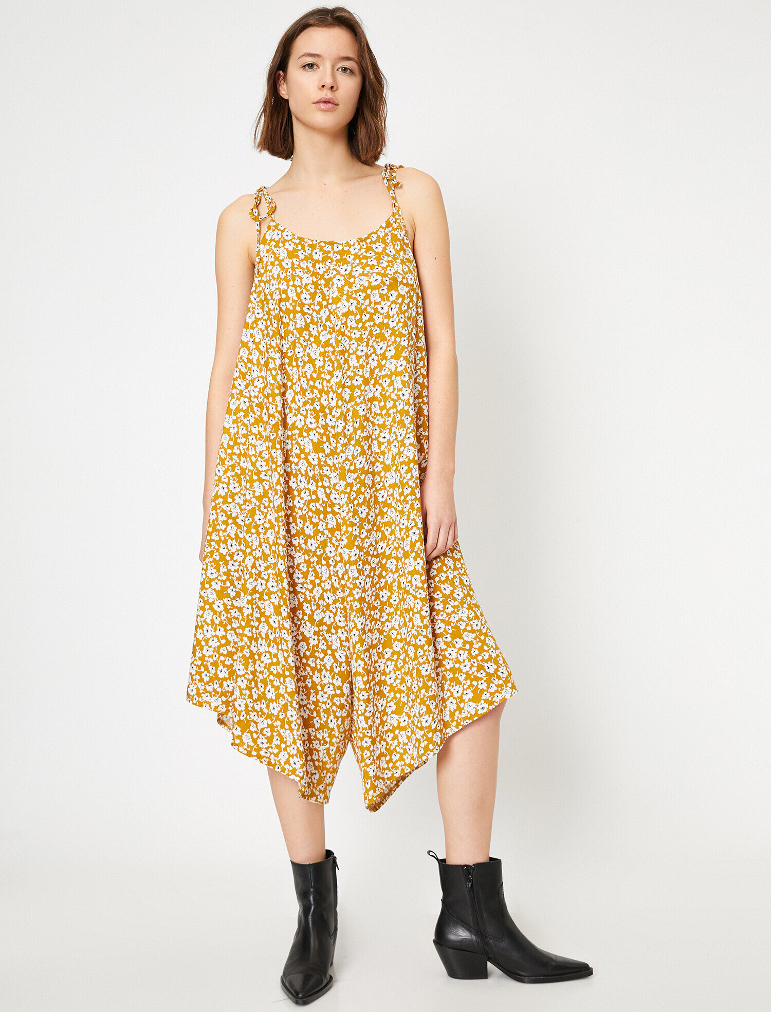   Çiçek Desenli Askılı Tulum