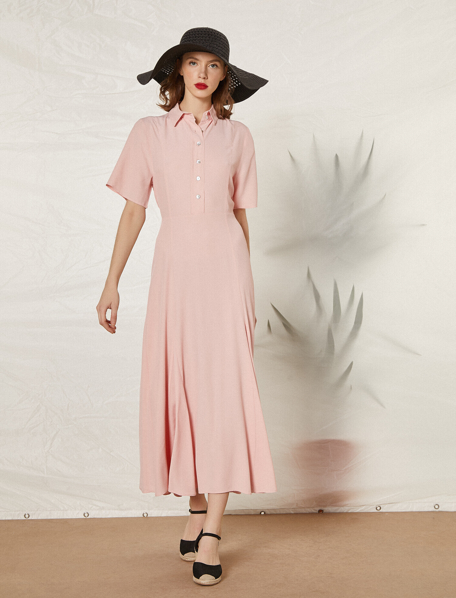   Gömlek Yaka Düğme Detaylı Kısa Kollu Uzun Elbise