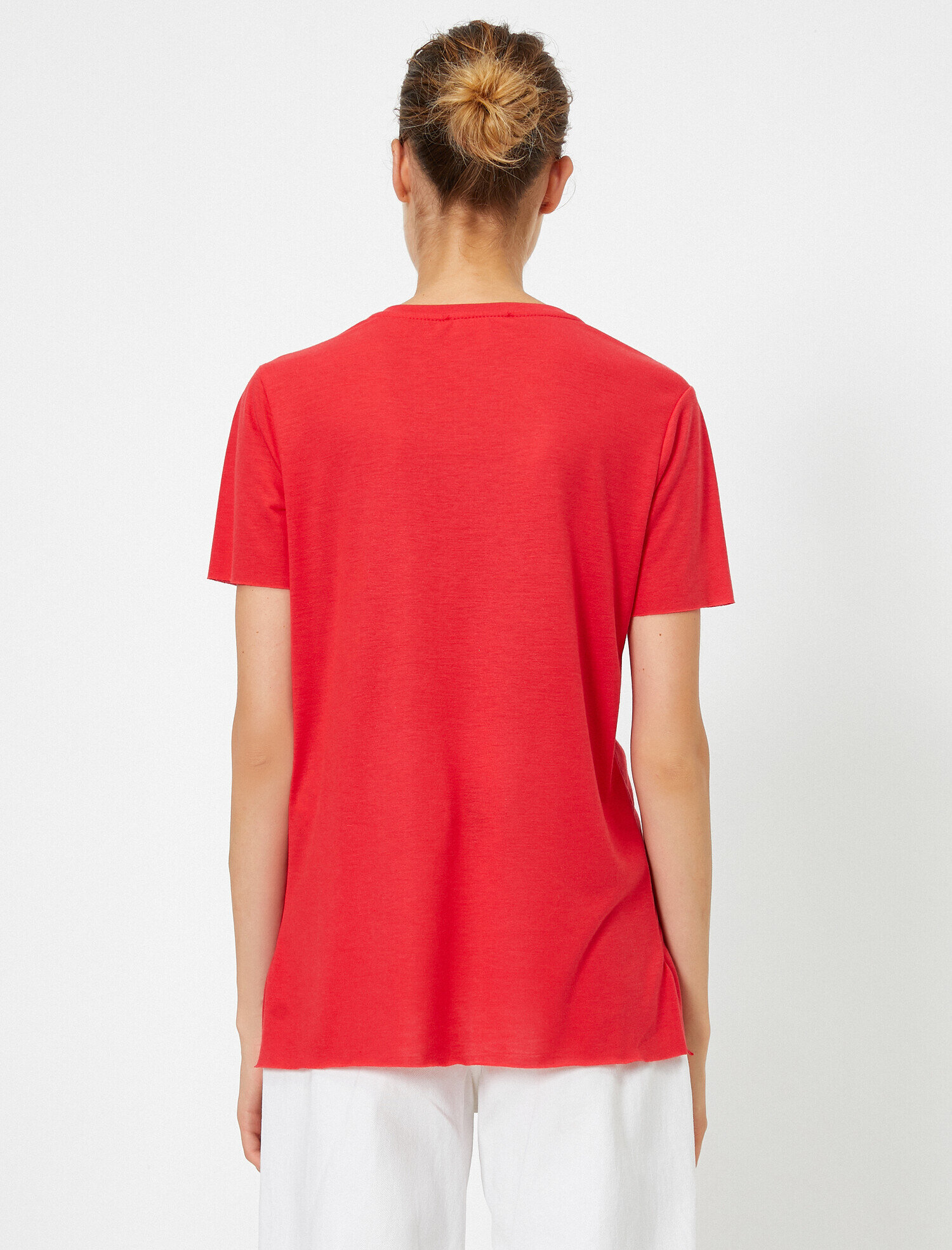   Pul Detaylı Kısa Kollu Tişört