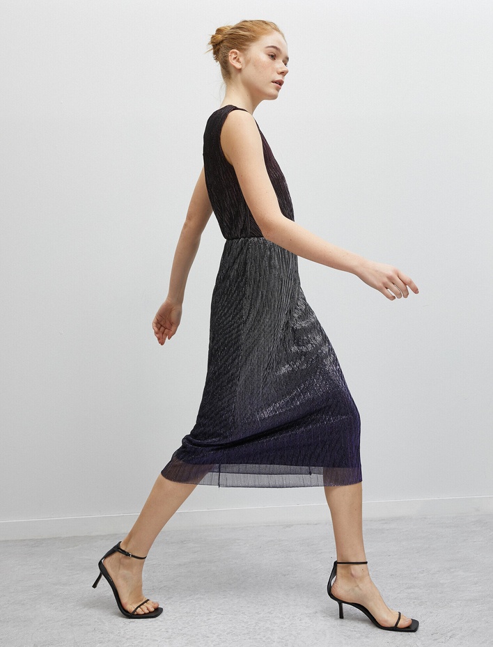  Pileli  Abiye Elbise Kolsuz  Metalik