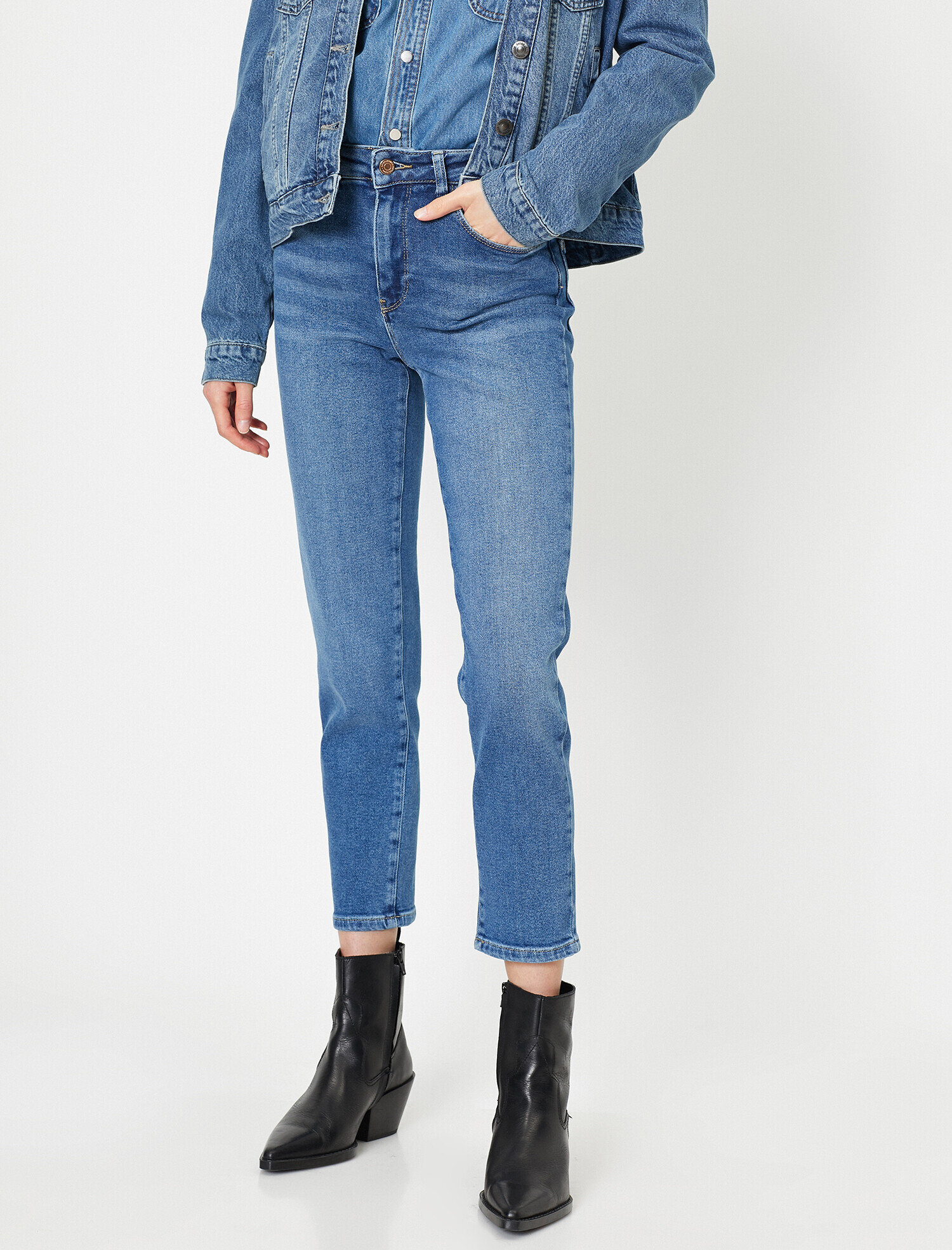   Mom Jean - Yüksek Bel Rahat Kesim Dar Paça Pantolon