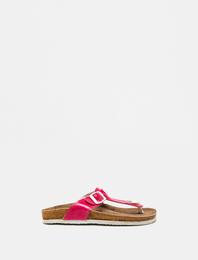 Tokalı Parmak Arası Terlik