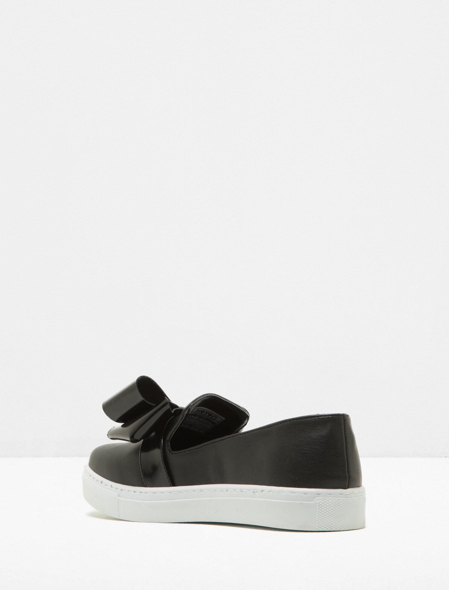  Kadın Fiyonk Detaylı Ayakkabı