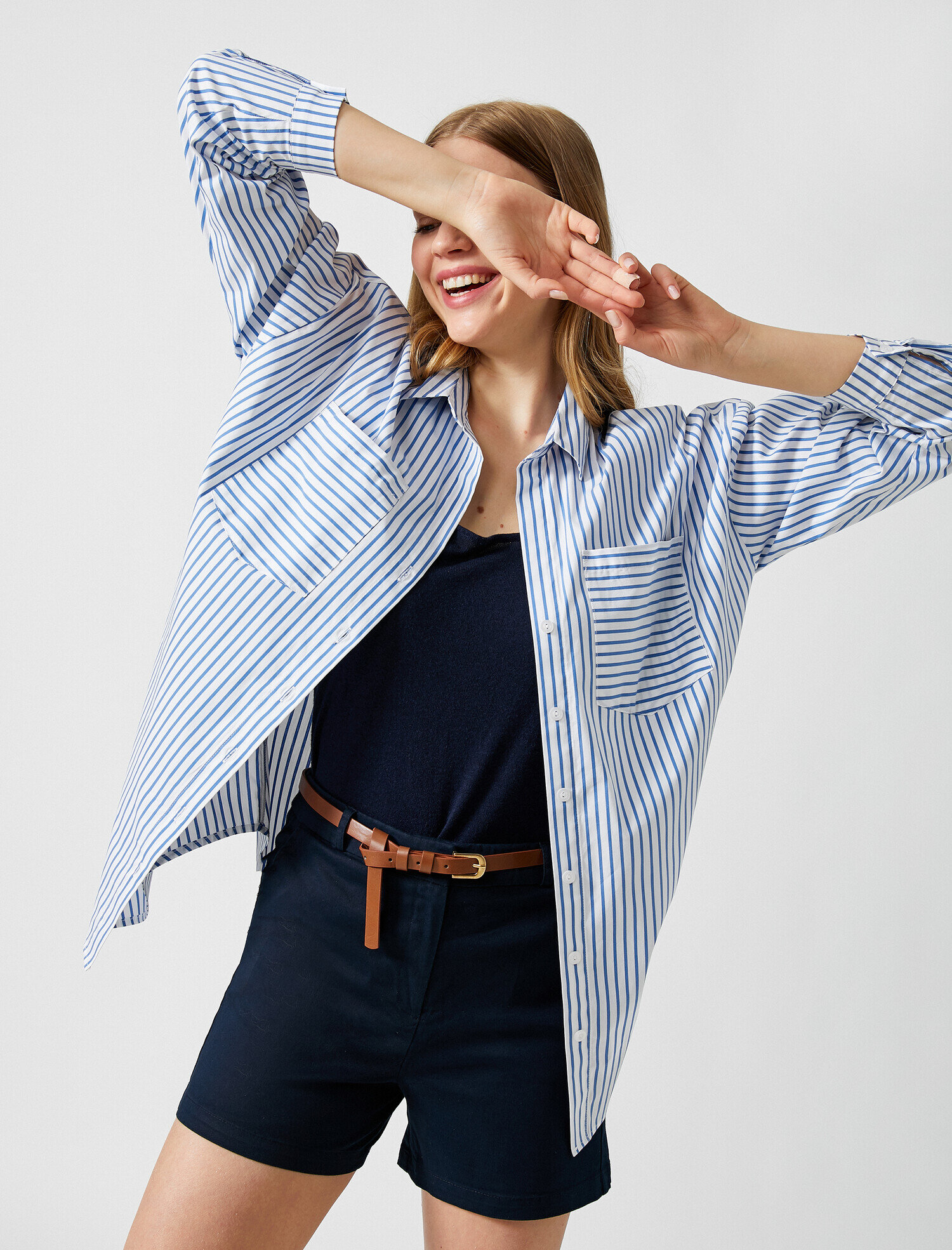   Kemerli Şort Pamuklu