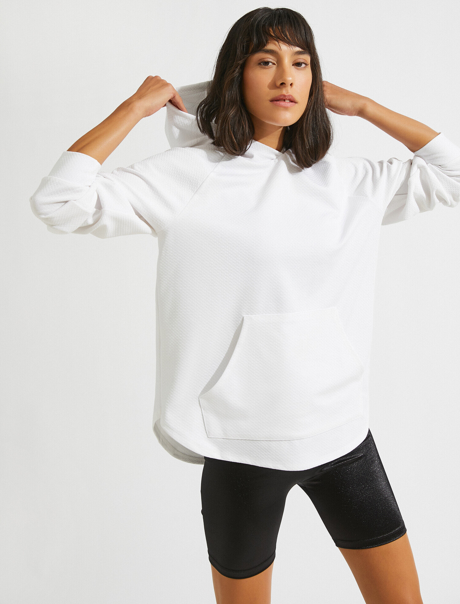   Kapüşonlu Yırtmaç Detaylı Sweatshirt