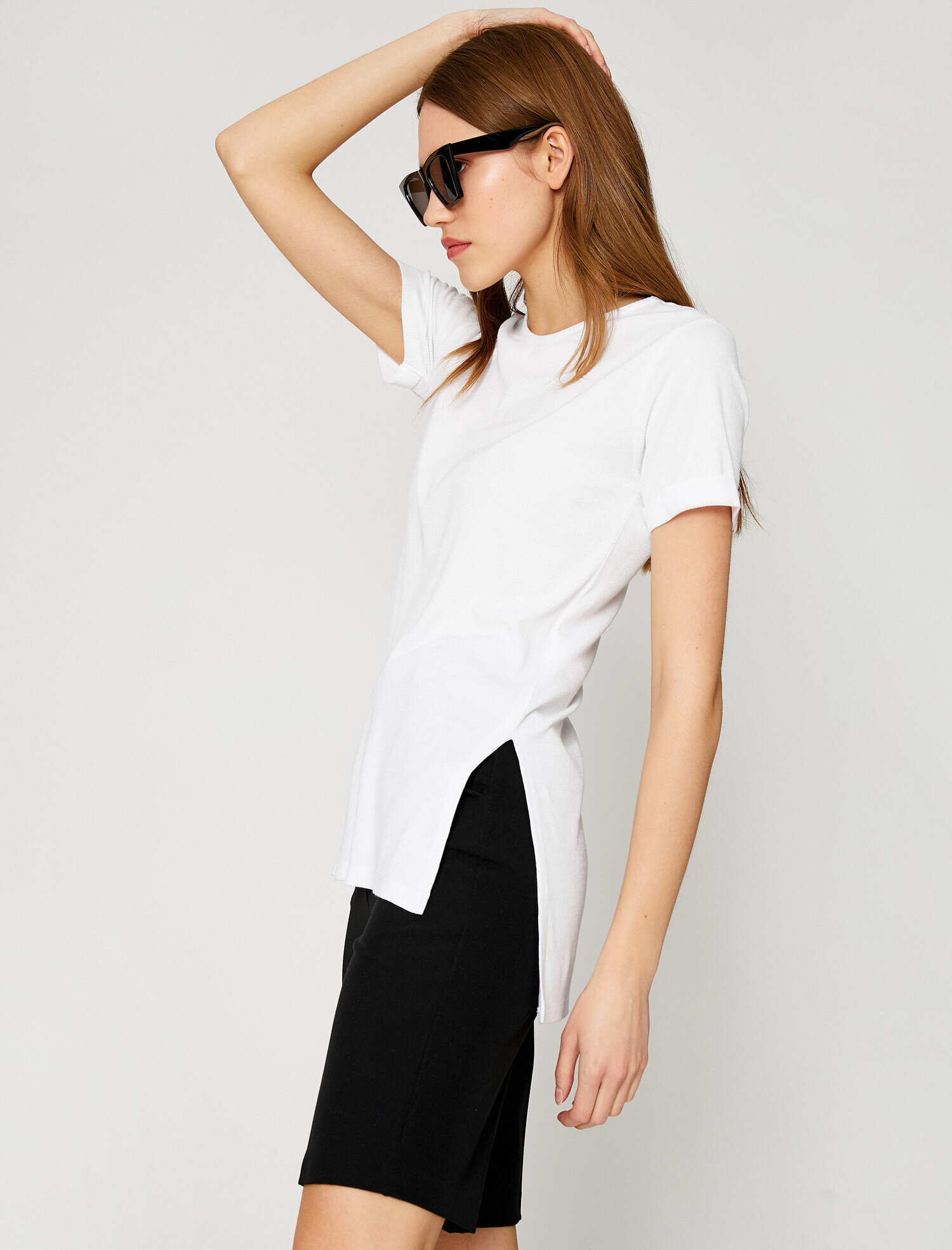   Yırtmaçlı Tişört Bisiklet Yaka