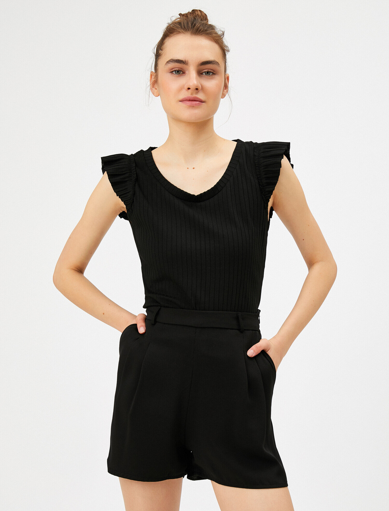   Fitilli Atlet Fırfırlı