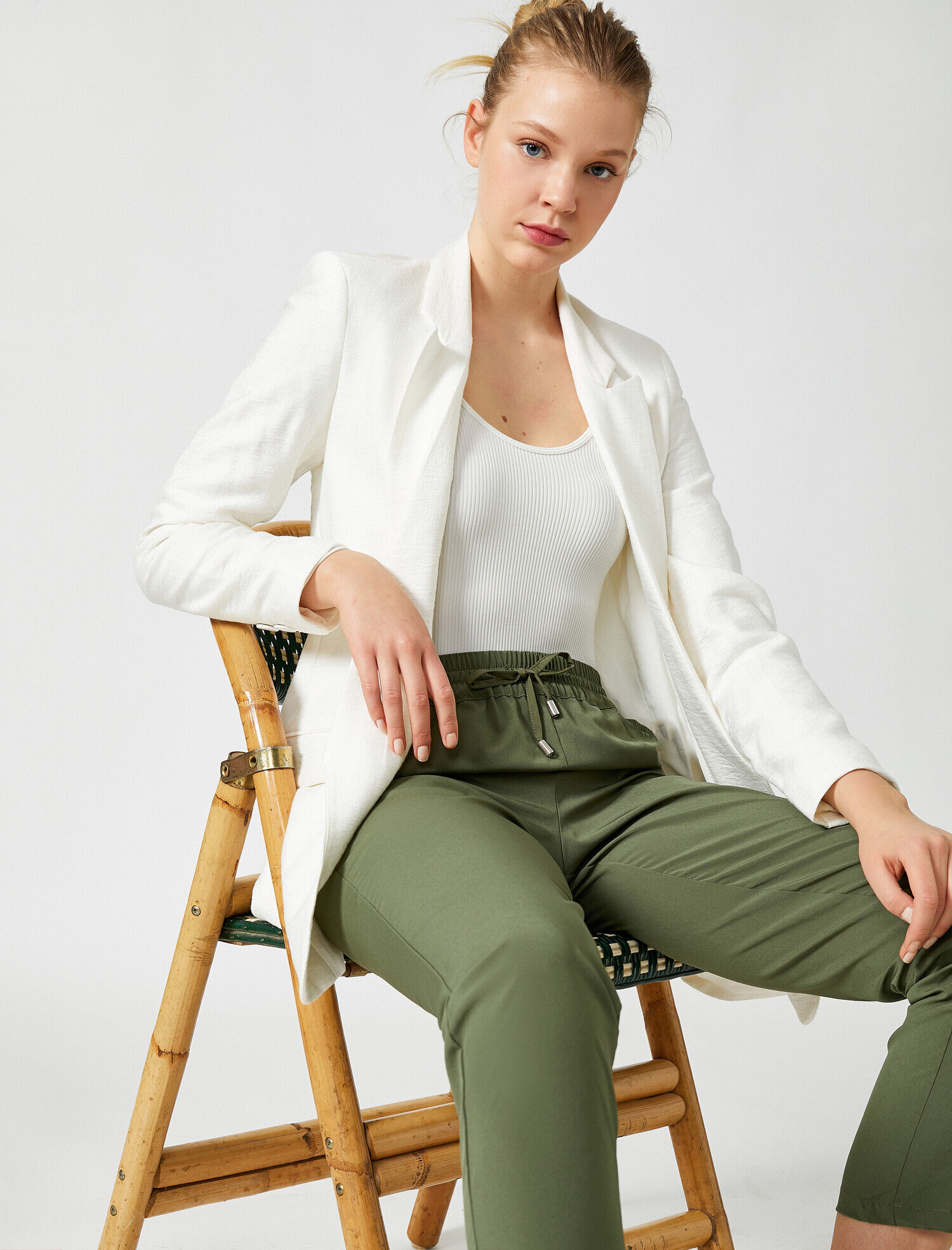   Belden Bağlamalı Pantolon