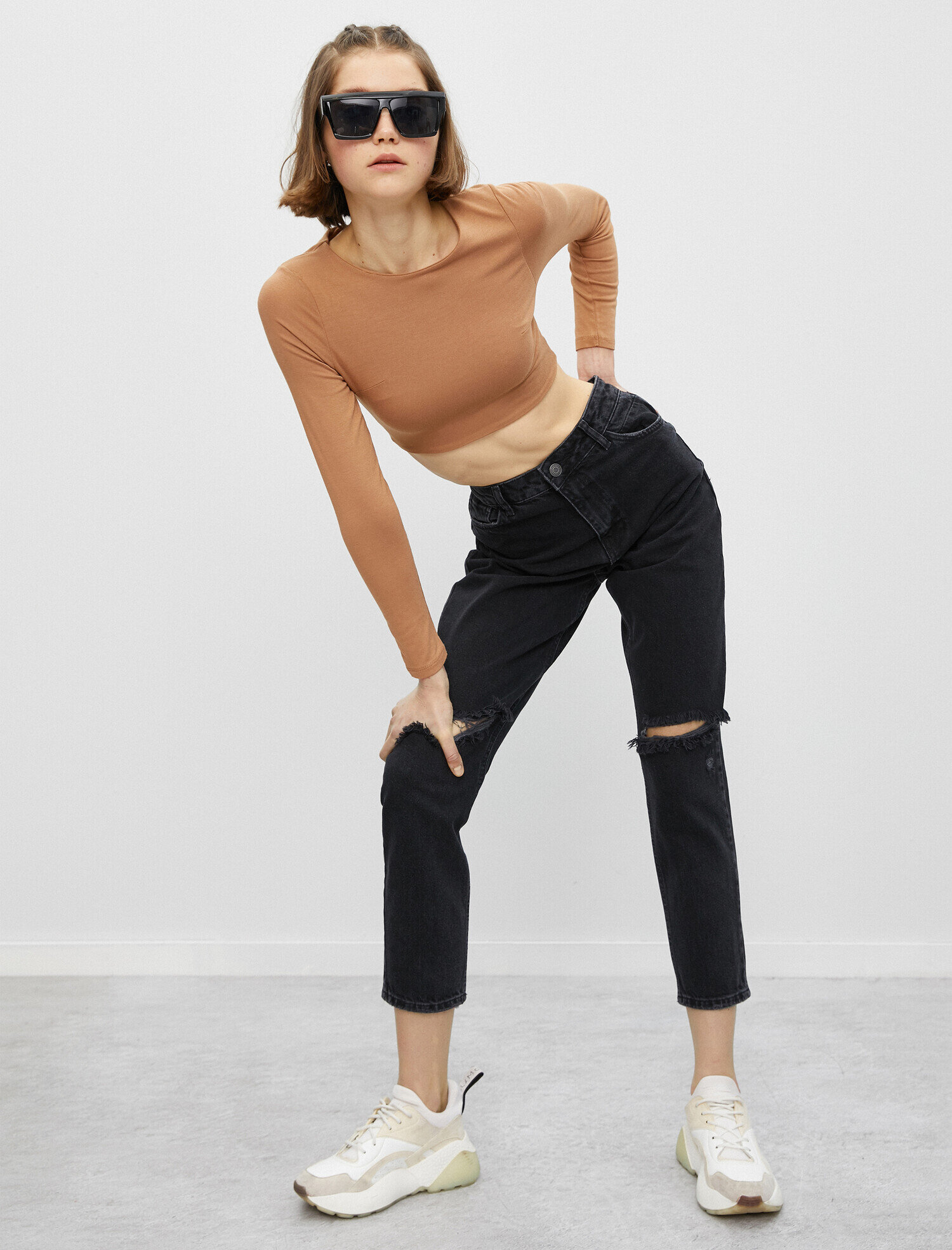   Pamuklu Yüksek Bel Mom Jean - Dar Kesim Dar Paça Pantolon