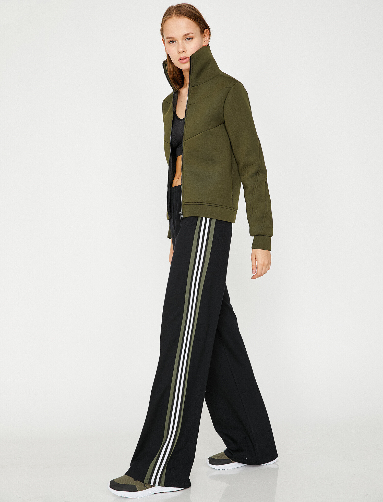   Ebru Şallı Loves Koton Sport Eşofman Altı