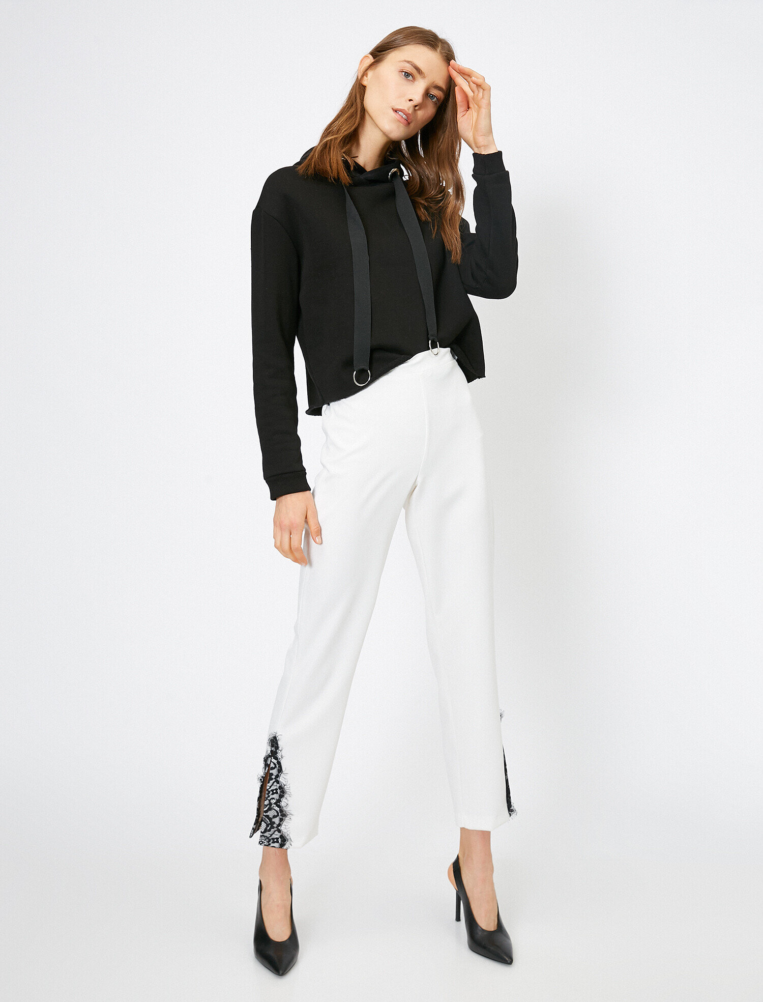   Dantel Detaylı Pantolon