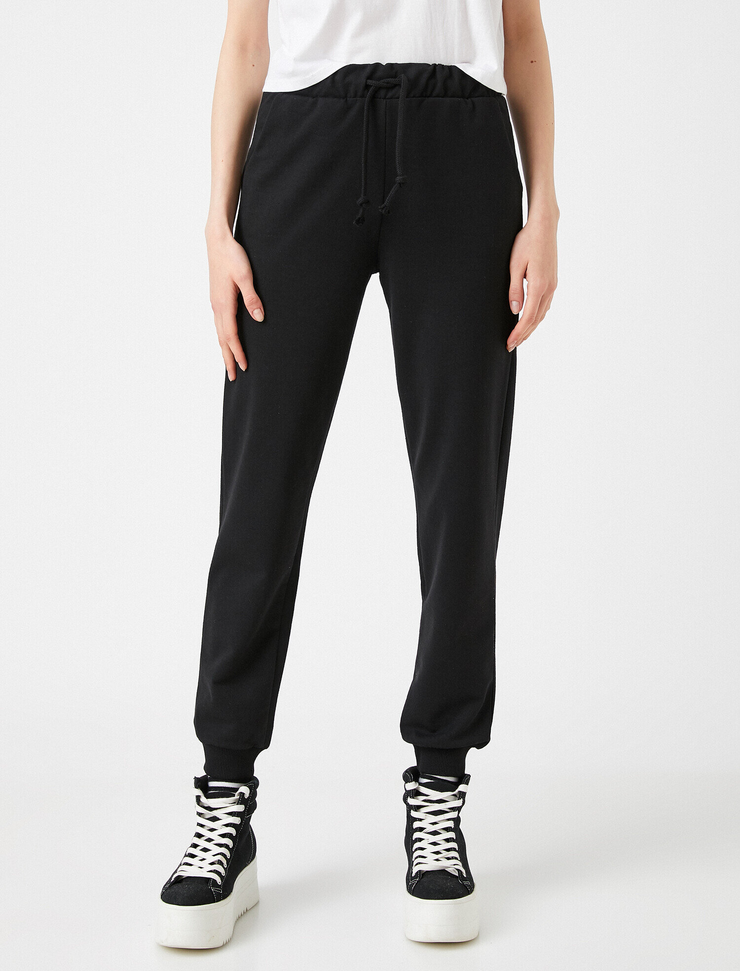   Eşofman Altı Belden Bağlamalı