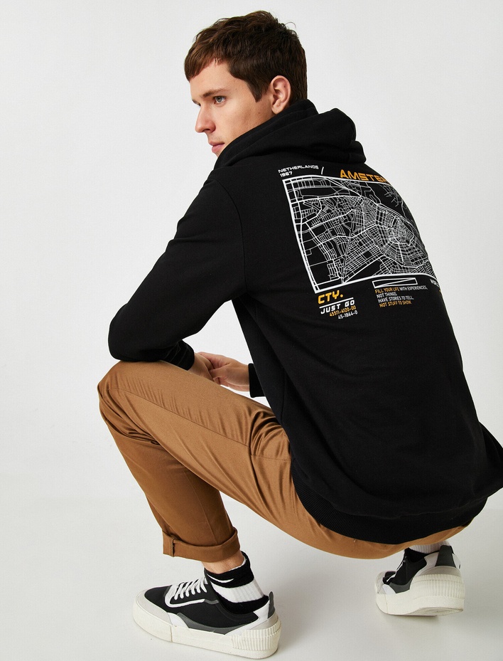  Respect Life | Yaşama Saygı - Baskılı Kapüşonlu Uzun Kollu Sweatshirt