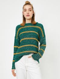 Sırt Detaylı Triko Kazak