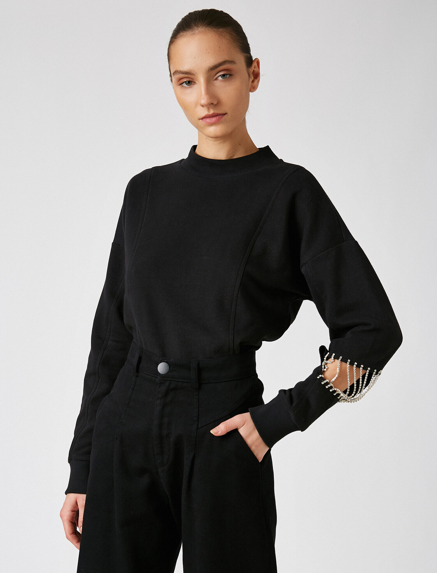   Organik Pamuklu Taşlı Pencere Detaylı Sweatshirt