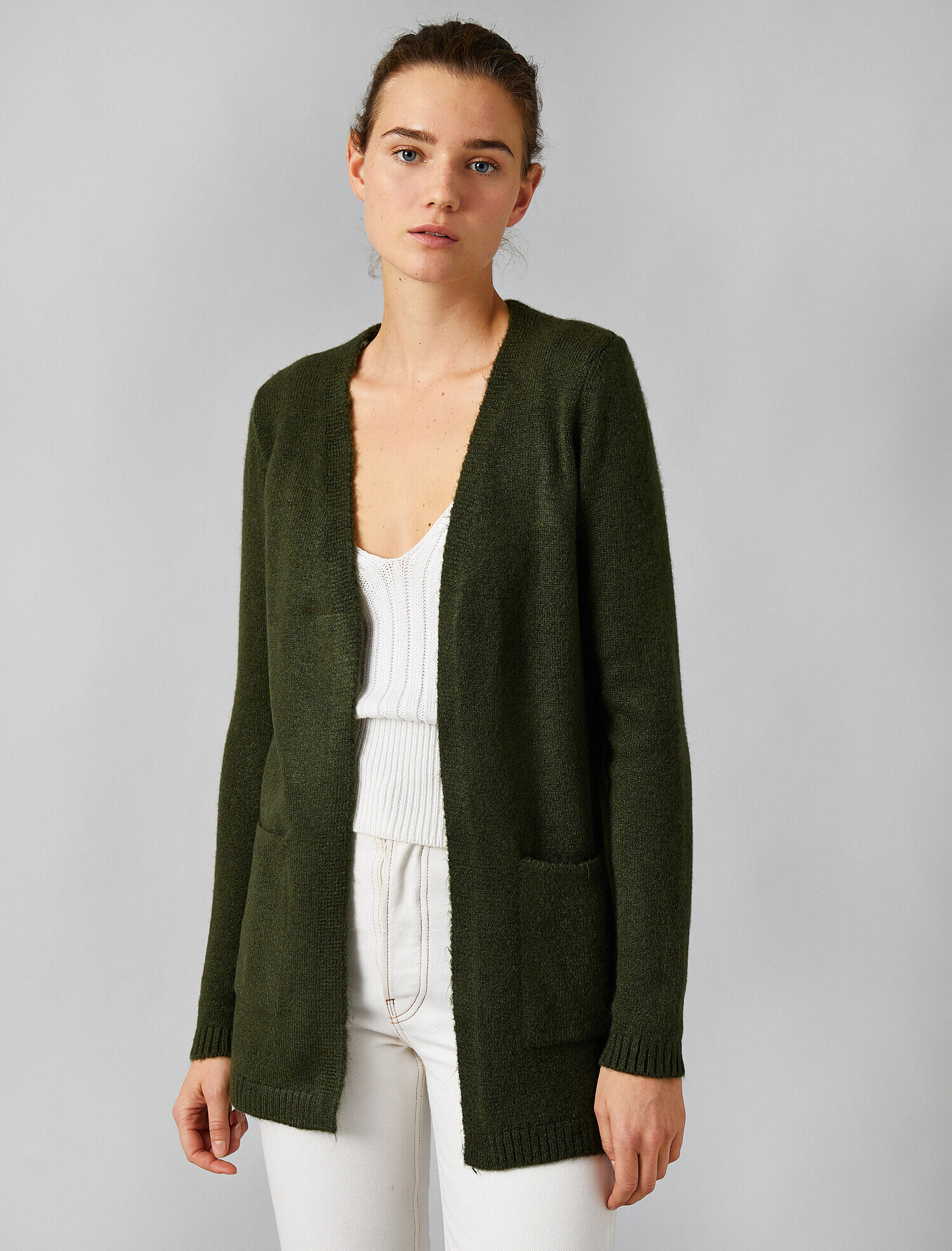   Uzun Kollu Cepli Triko Hırka