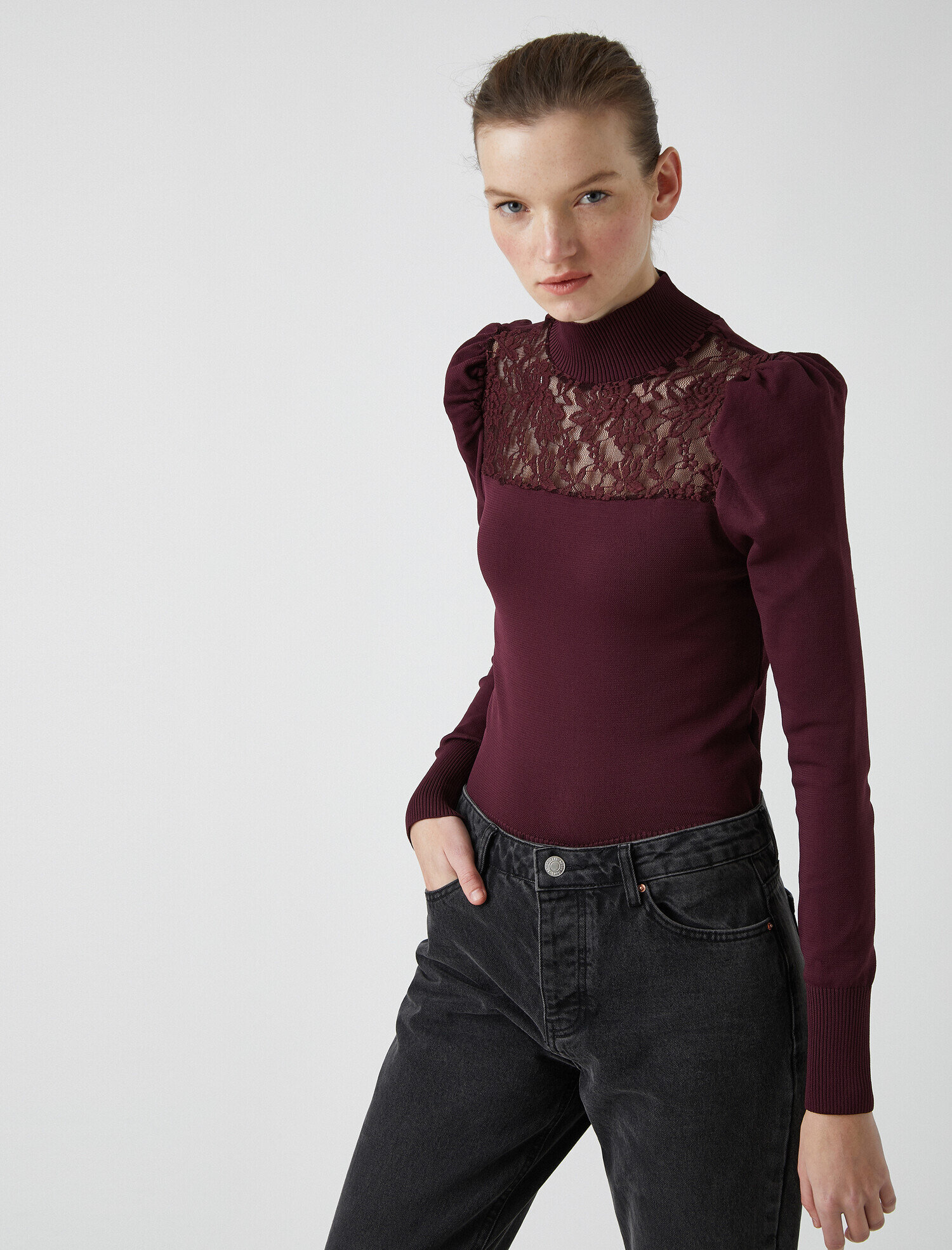   Boğazlı Uzun Balon Kol Dantel Detaylı Triko Kazak