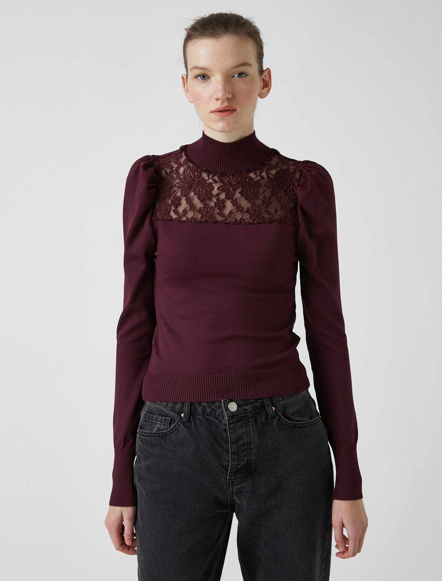   Boğazlı Uzun Balon Kol Dantel Detaylı Triko Kazak