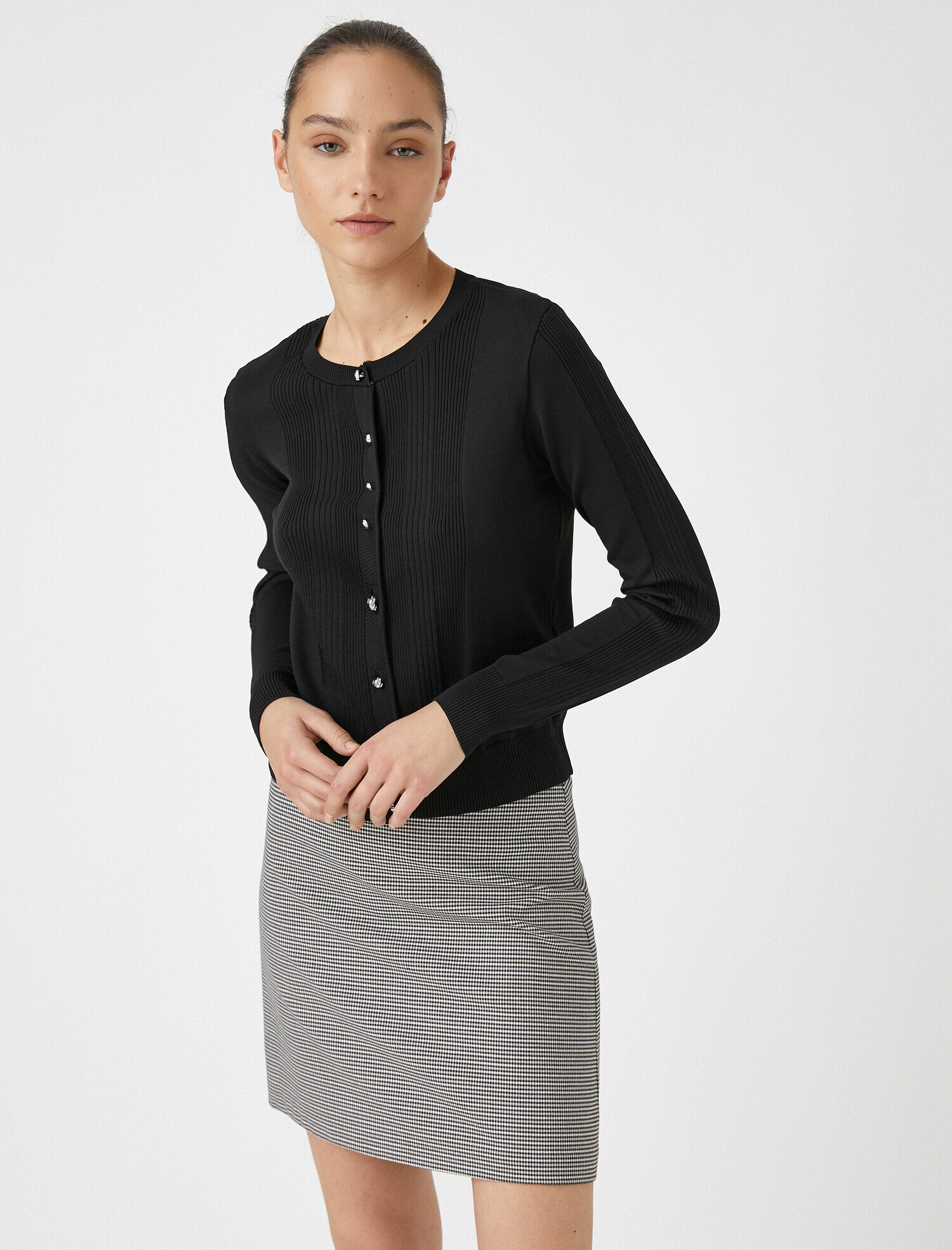   Bisiklet Yaka Düğme Detaylı Triko Hırka