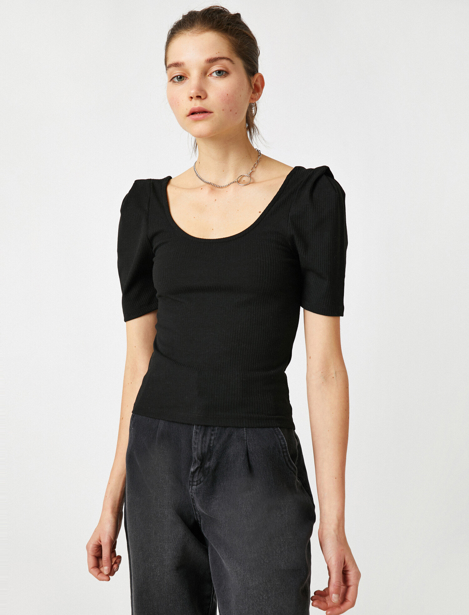   Kısa Kollu Tişört